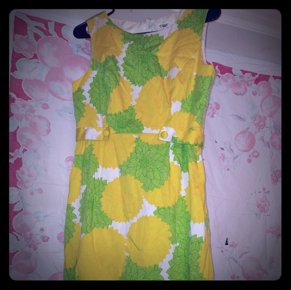 Sleeveless summer dress